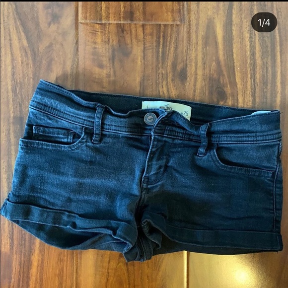 white and black hollister jean shorts - Picture 2 of 2